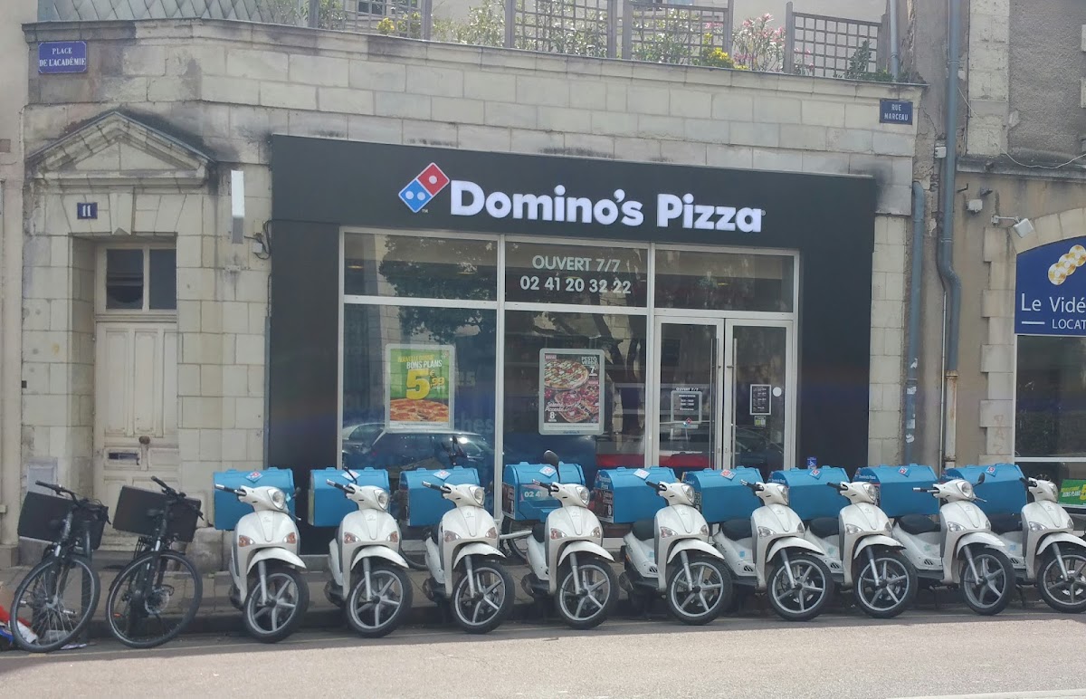 Domino's Pizza Angers - Château Photos 2